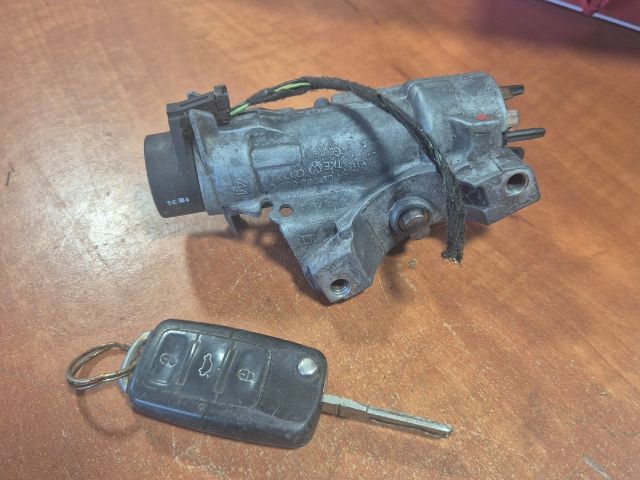 bontott SKODA FABIA I Gyújtáskapcsoló Házzal