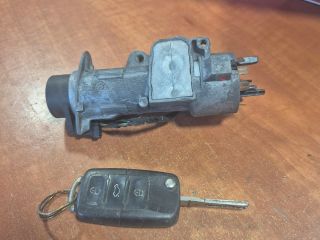 bontott SKODA FABIA I Gyújtáskapcsoló Házzal