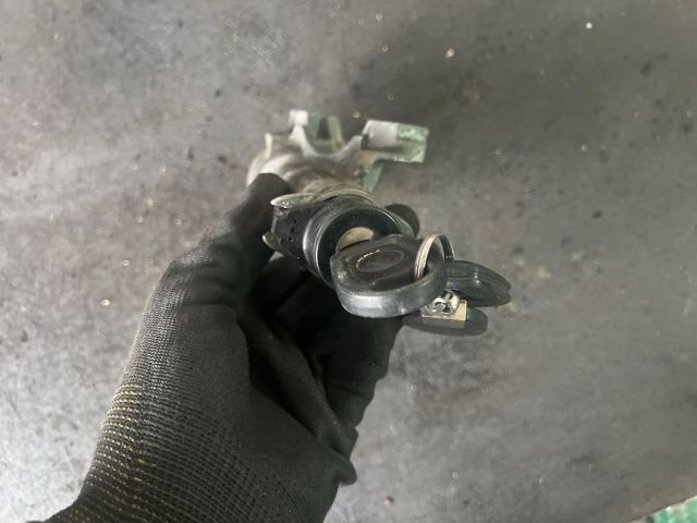 bontott SKODA FABIA I Gyújtáskapcsoló