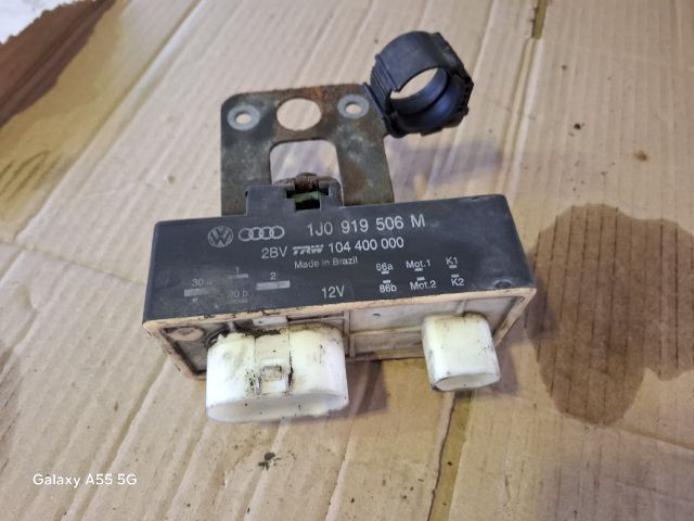 bontott SKODA FABIA I Hűtőventilátor Relé