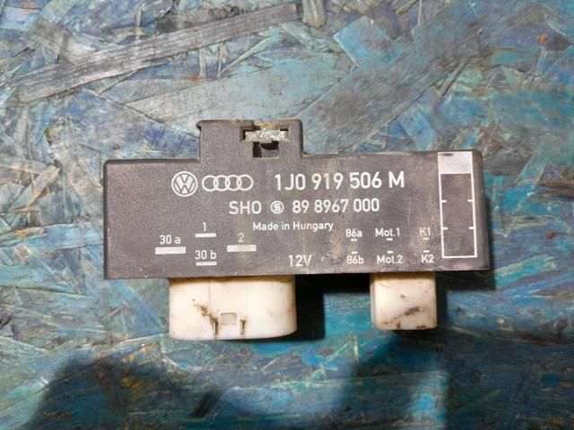 bontott SKODA FABIA I Hűtőventilátor Relé