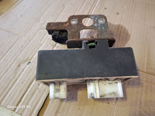 bontott SKODA FABIA I Hűtőventilátor Relé