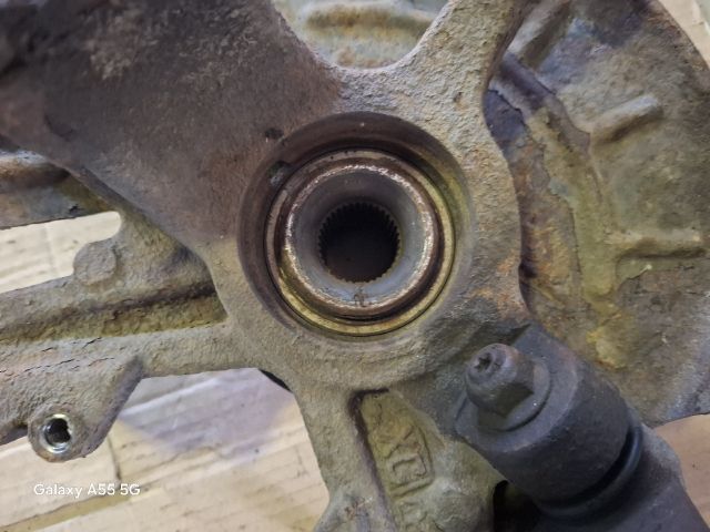 bontott SKODA FABIA I Jobb első Csonkállvány Kerékaggyal