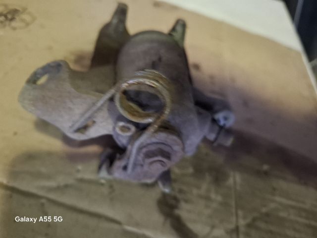 bontott SKODA FABIA I Jobb hátsó Féknyereg Munkahengerrel