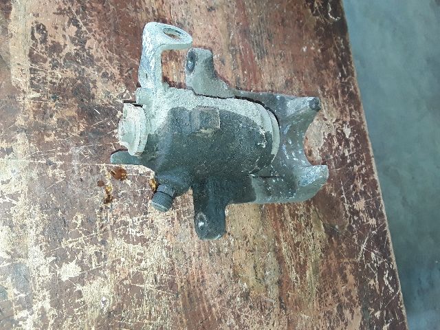 bontott SKODA FABIA I Jobb hátsó Féknyereg Munkahengerrel