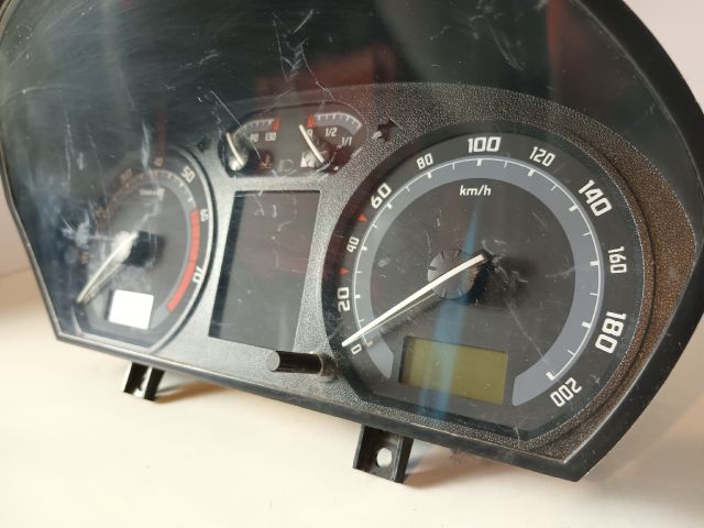 bontott SKODA FABIA I Kilométeróra