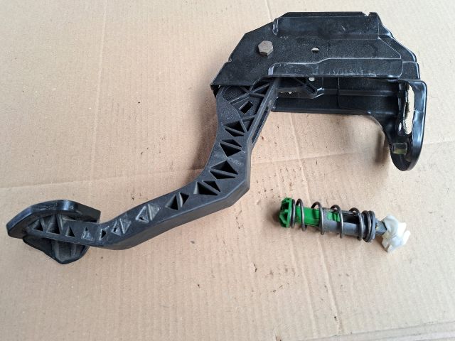 bontott SKODA FABIA I Kuplung Pedál