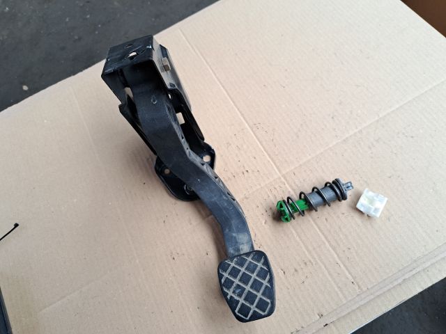 bontott SKODA FABIA I Kuplung Pedál