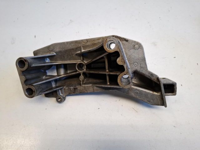 bontott SKODA FABIA I Motor Tartó Bak (Fém)