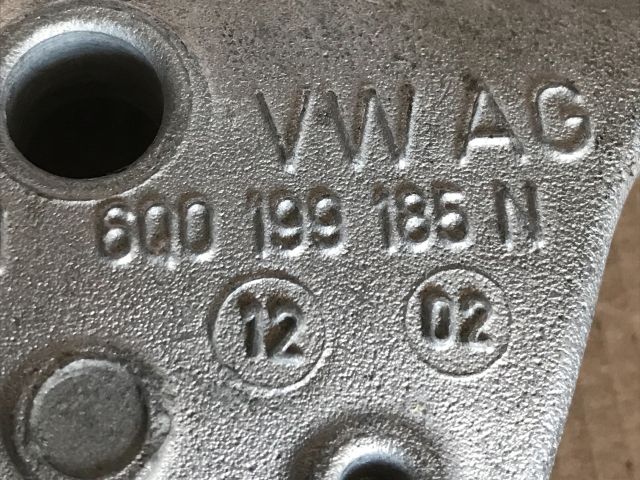 bontott SKODA FABIA I Motor Tartó Bak Jobb