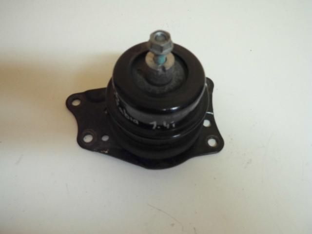 bontott SKODA FABIA I Motor Tartó Bak Jobb