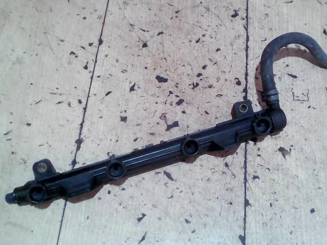 bontott SKODA FABIA I Porlasztó Sor / Híd