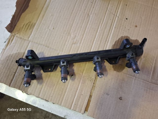 bontott SKODA FABIA I Porlasztó Sor / Híd