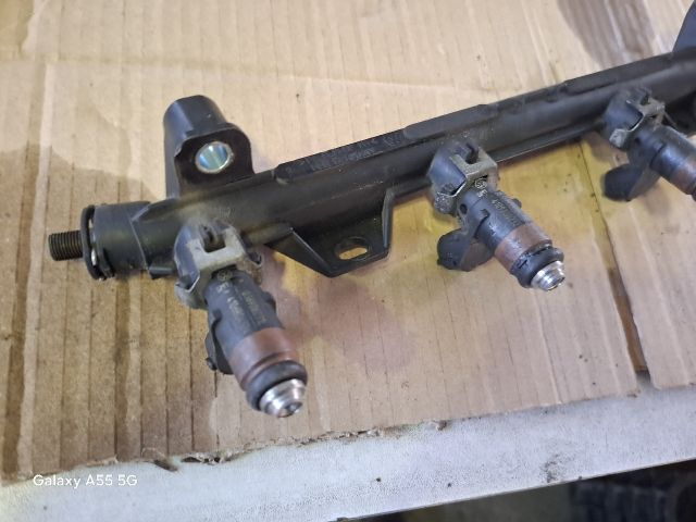 bontott SKODA FABIA I Porlasztó Sor / Híd