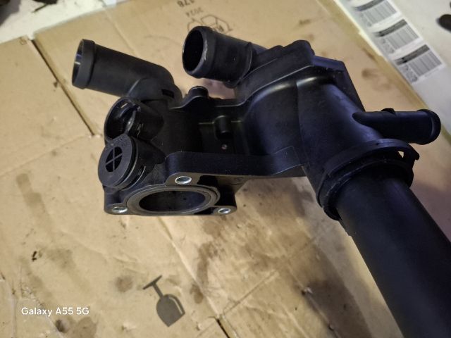 bontott SKODA FABIA I Termosztátház