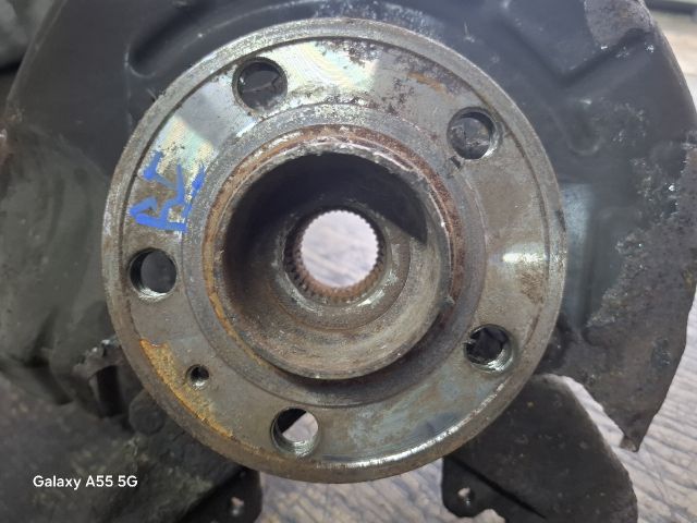 bontott SKODA FABIA I Bal első Csonkállvány Kerékaggyal