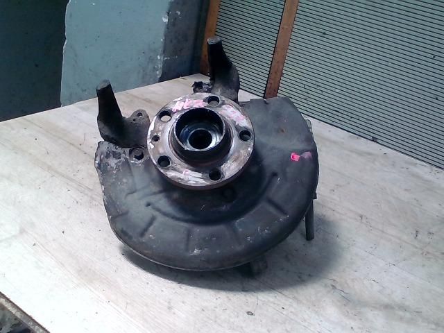 bontott SKODA FABIA I Bal első Csonkállvány Kerékaggyal