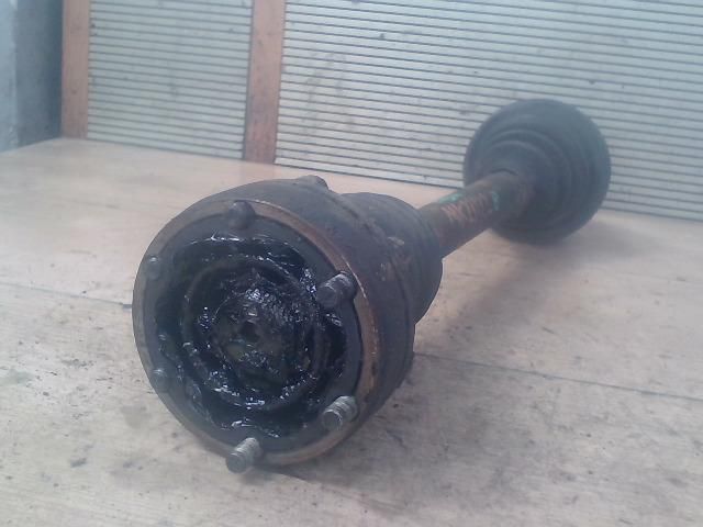 bontott SKODA FABIA I Bal Féltengely