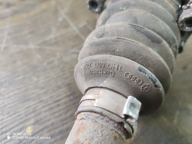 bontott SKODA FABIA I Bal Féltengely