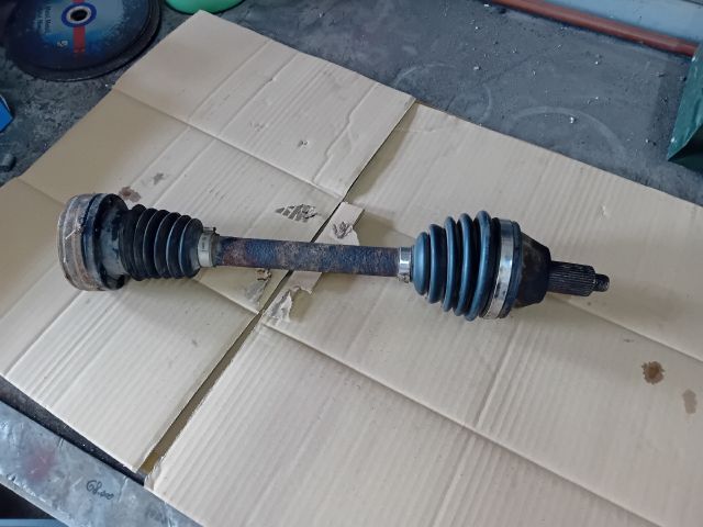 bontott SKODA FABIA I Bal Féltengely