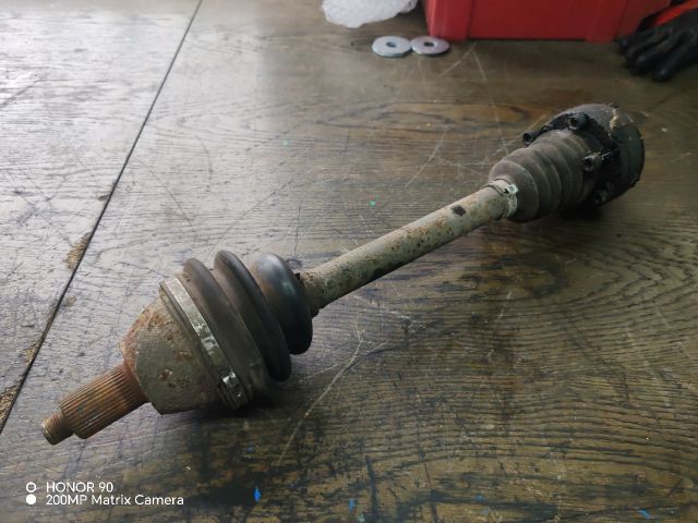 bontott SKODA FABIA I Bal Féltengely