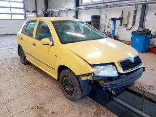 bontott SKODA FABIA I Biztosítéktábla Motortér