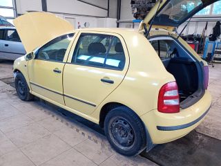 bontott SKODA FABIA I Biztosítéktábla Motortér