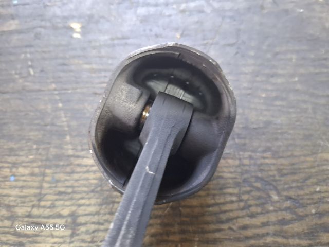 bontott SKODA FABIA I Dugattyú és Hajtókar