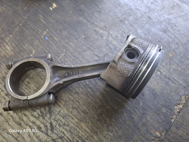 bontott SKODA FABIA I Dugattyú és Hajtókar