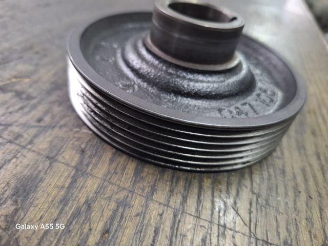 bontott SKODA FABIA I Főtengely Szíjtárcsa