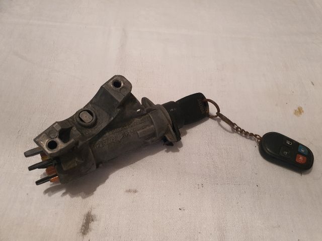 bontott SKODA FABIA I Gyújtáskapcsoló Házzal