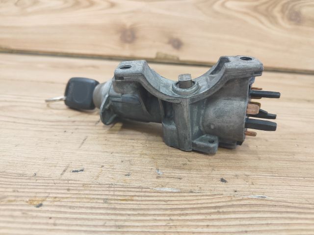 bontott SKODA FABIA I Gyújtáskapcsoló Házzal