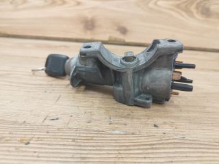 bontott SKODA FABIA I Gyújtáskapcsoló Házzal