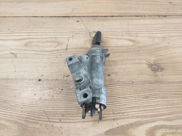 bontott SKODA FABIA I Gyújtáskapcsoló Házzal