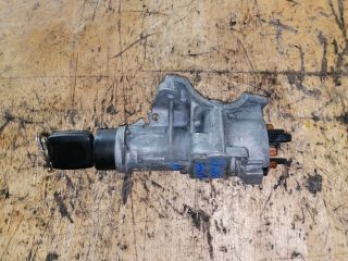 bontott SKODA FABIA I Gyújtáskapcsoló Házzal