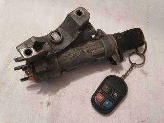 bontott SKODA FABIA I Gyújtáskapcsoló Házzal