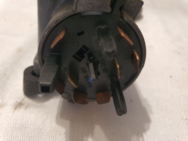 bontott SKODA FABIA I Gyújtáskapcsoló Házzal