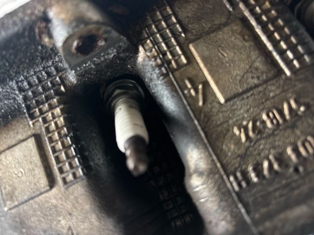 bontott SKODA FABIA I Hengerfej