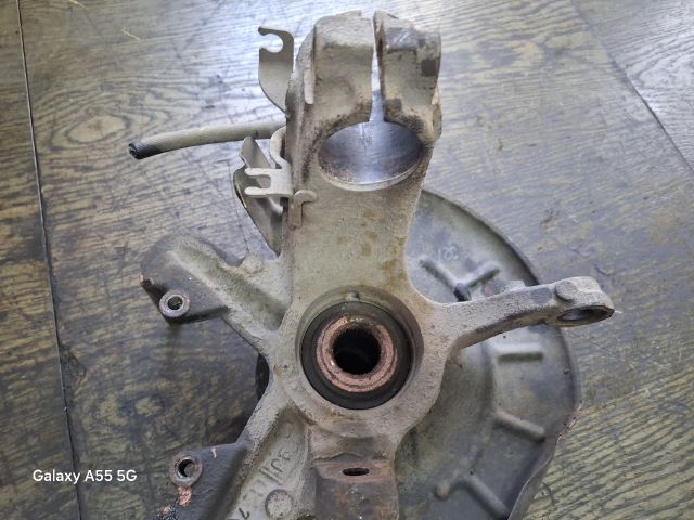 bontott SKODA FABIA I Jobb első Csonkállvány Kerékaggyal