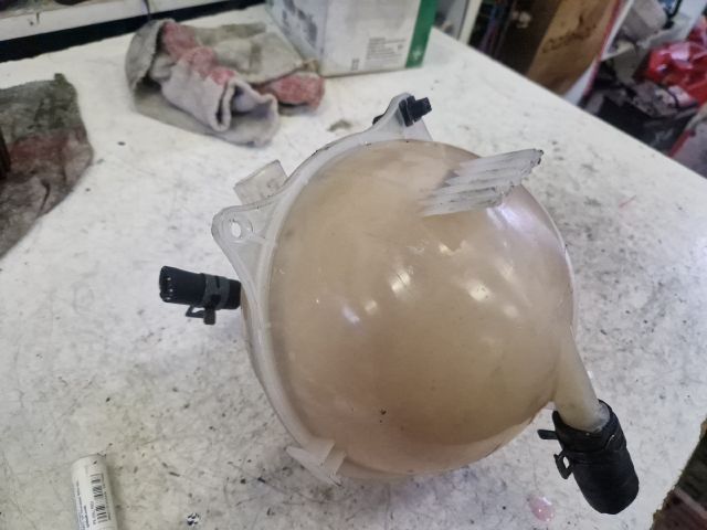 bontott SKODA FABIA I Kiegyenlítő Tartály