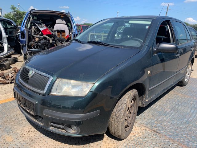 bontott SKODA FABIA I Légszűrő Ház