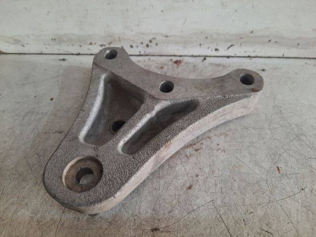 bontott SKODA FABIA I Motor Tartó Bak (Fém)