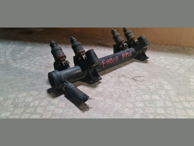 bontott SKODA FABIA I Porlasztó Sor / Híd