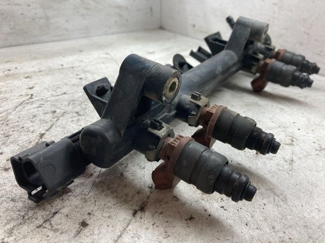 bontott SKODA FABIA I Porlasztó Sor / Híd