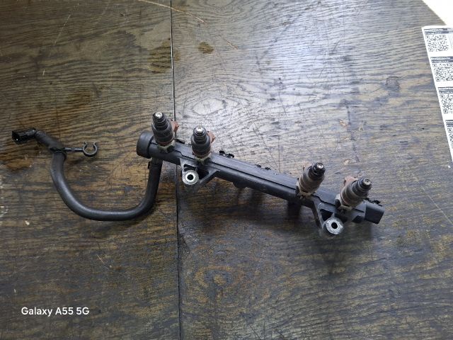 bontott SKODA FABIA I Porlasztó Sor / Híd