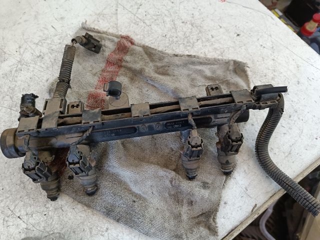 bontott SKODA FABIA I Porlasztó Sor / Híd