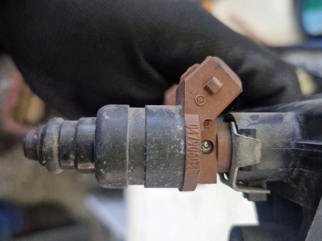 bontott SKODA FABIA I Porlasztó Sor / Híd