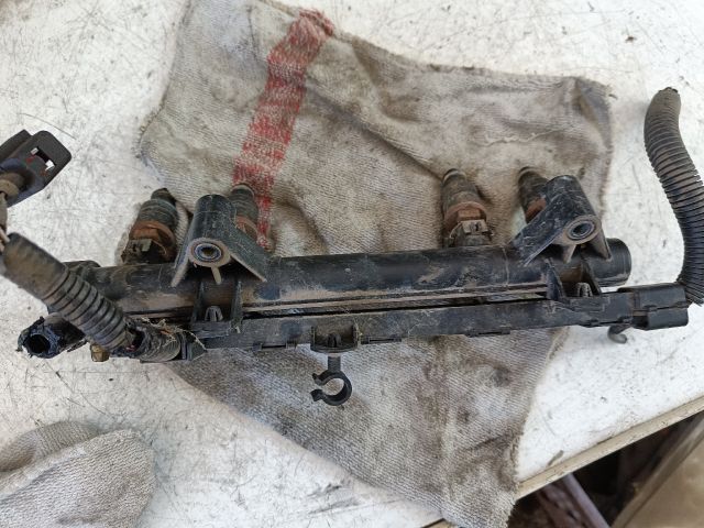 bontott SKODA FABIA I Porlasztó Sor / Híd