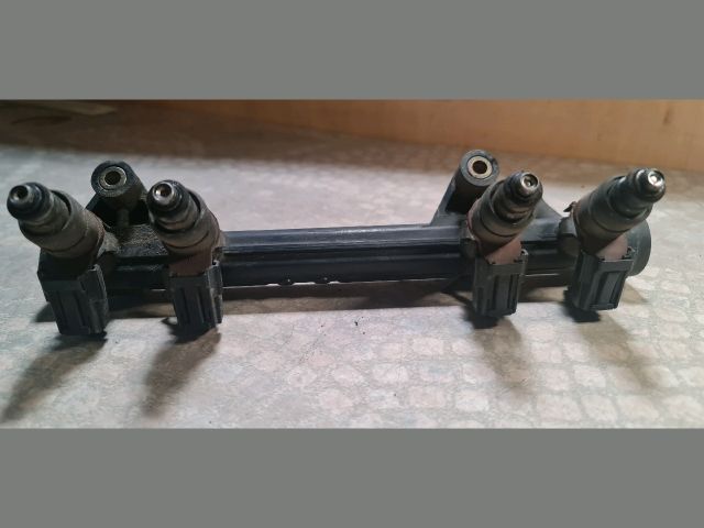 bontott SKODA FABIA I Porlasztó Sor / Híd