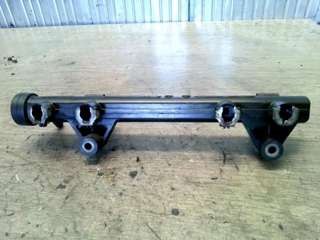 bontott SKODA FABIA I Porlasztó Sor / Híd